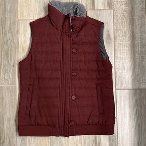 Patagonia Burgundy Women’s Vagabunda Vest Medium